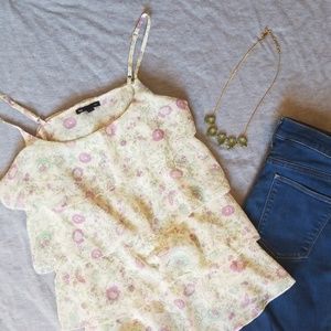 Gap flowy floral top